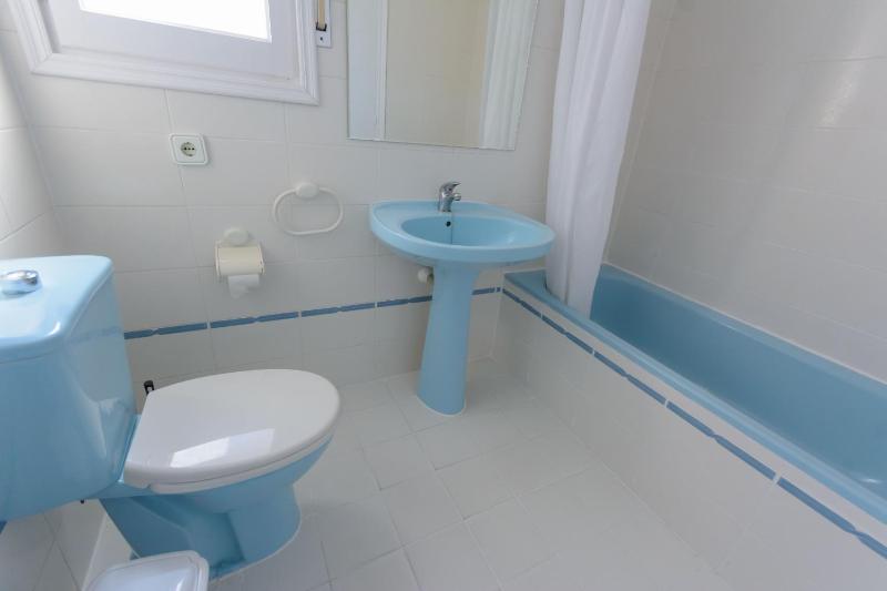 Two-Bedroom Apartment image 3