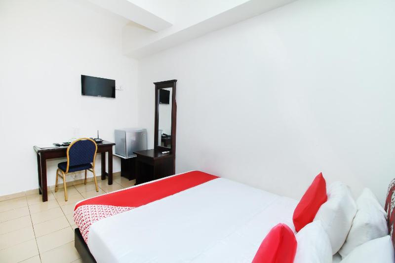 Standard Double Room image 2