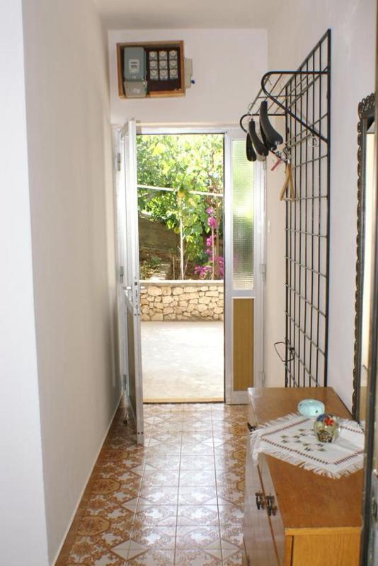 Two-Bedroom Apartment with Terrace and Sea View image 3