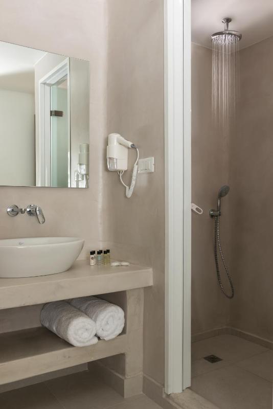 Junior Suite with Private Pool image 1