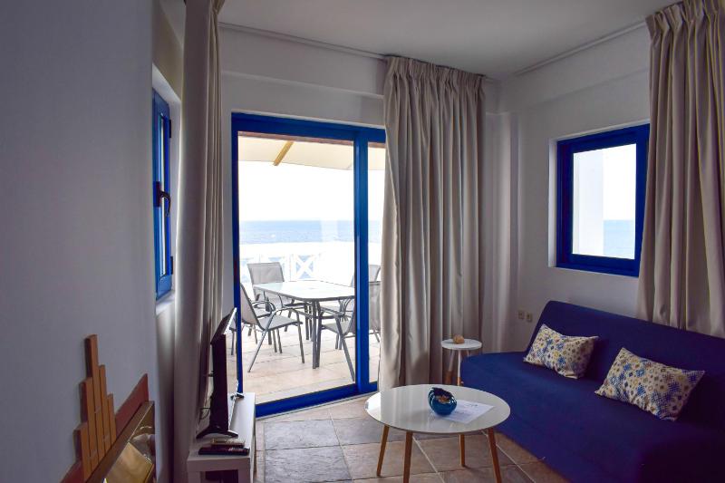 Three-Bedroom Villa image 2