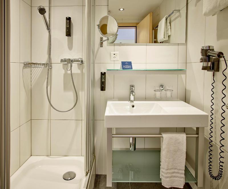 Standard Single Room image 1