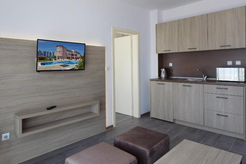 Deluxe Apartment with 2 bathrooms image 3