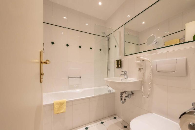 Single Room image 1