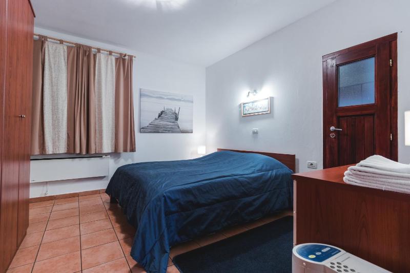 One Bedroom image 4