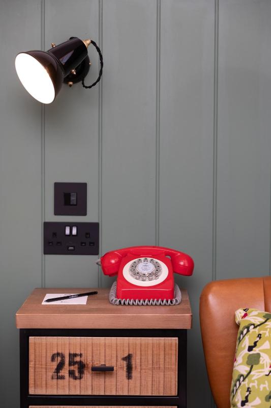 Standard Twin Room image 1