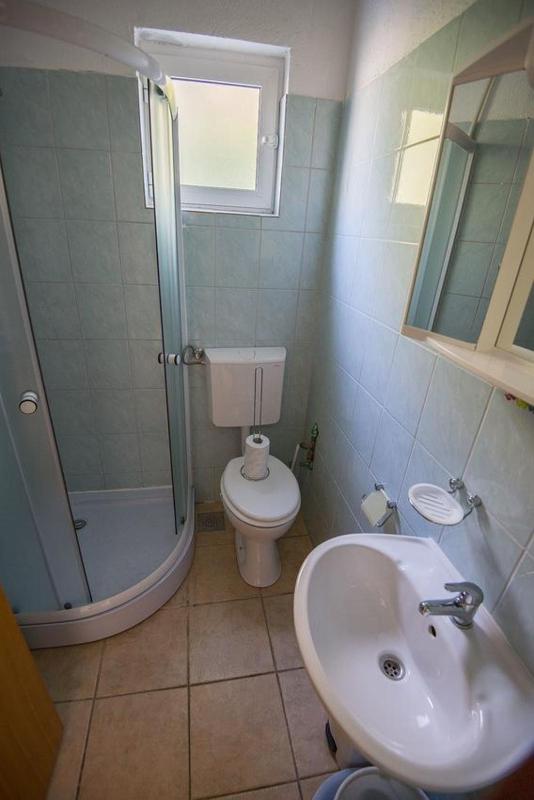 One-Bedroom Apartment with Balcony image 3