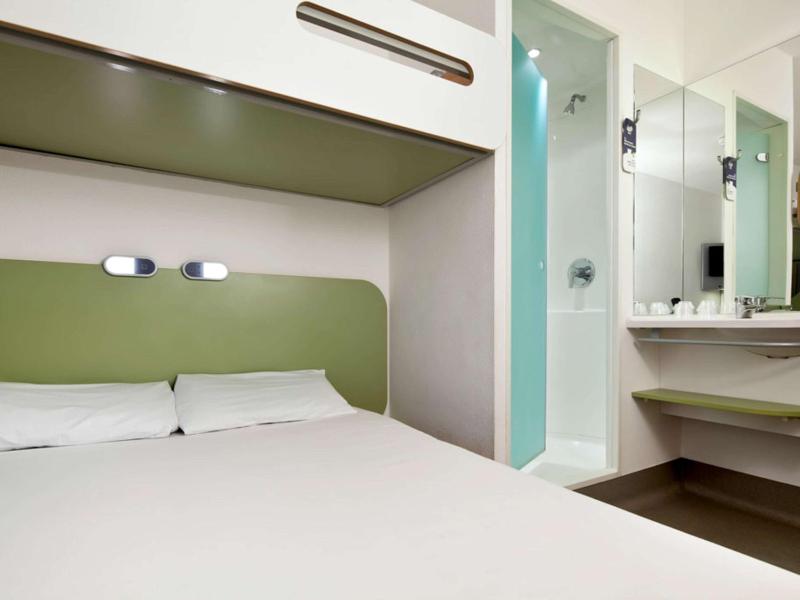 Triple Room image 3
