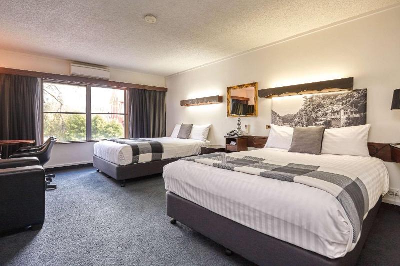 Executive Queen Room - Non-Smoking