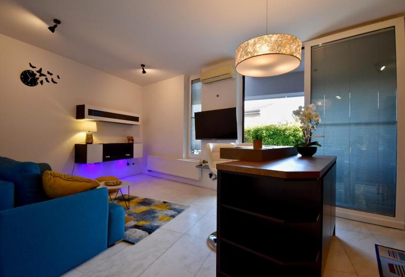 Amazing luxury apartment 200 m from the beach - image 39