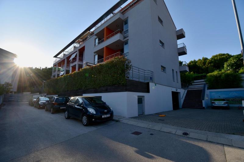 Amazing luxury apartment 200 m from the beach - image 18