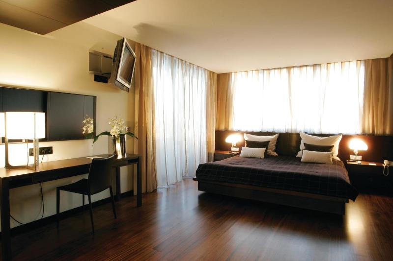 Penthouse Suite image 4
