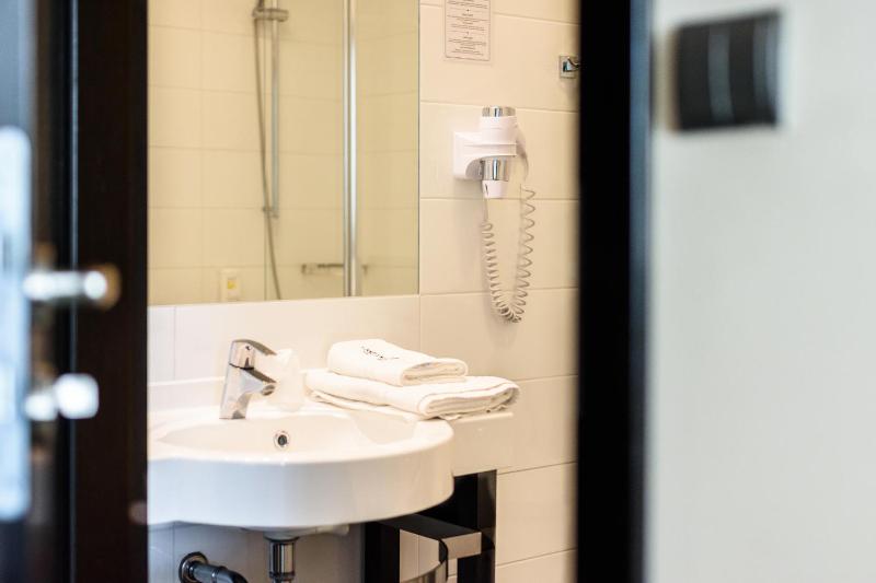 Superior Single Room image 3