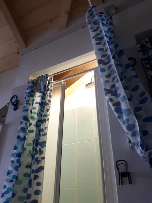 Double Room with Shared Bathroom image 3