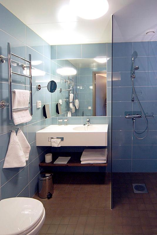 Standard Twin Room with Extrabed image 2