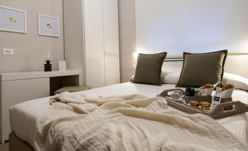 B&B Blanc - image 10