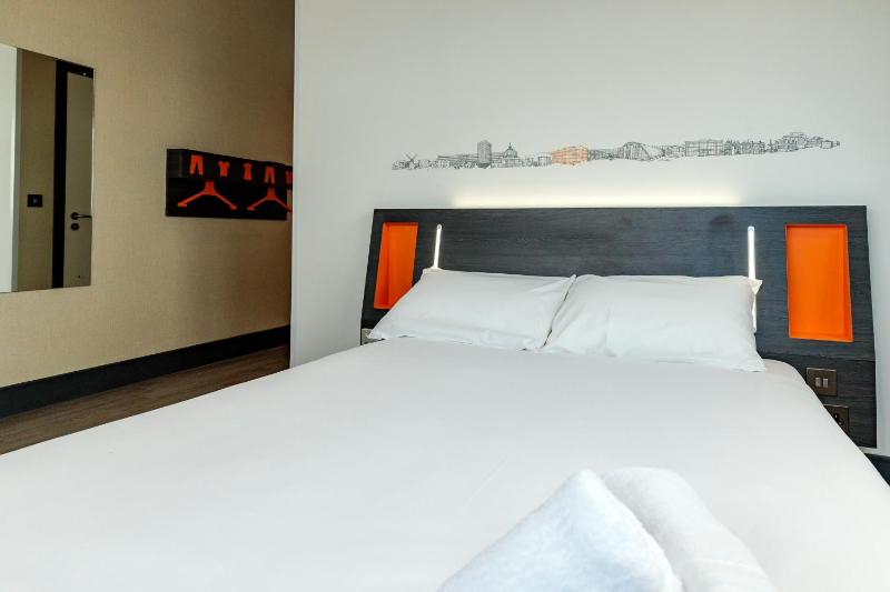 Double Room - Disability Access image 1