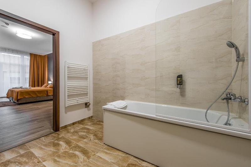 Apartment image 2