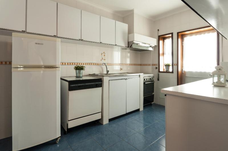 One-Bedroom Apartment image 2