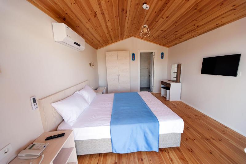 Family Room with Sea View image 2