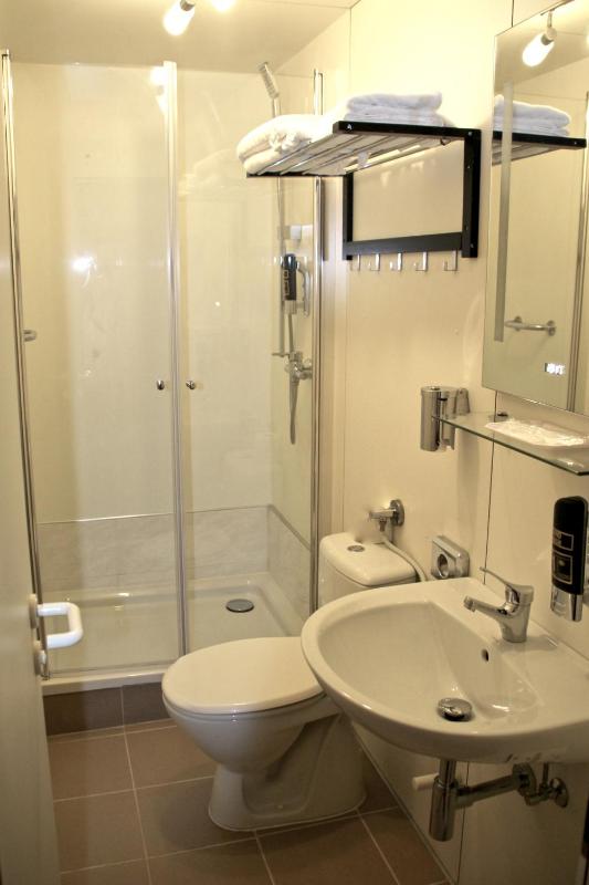 Standard Single Room with Shower image 2