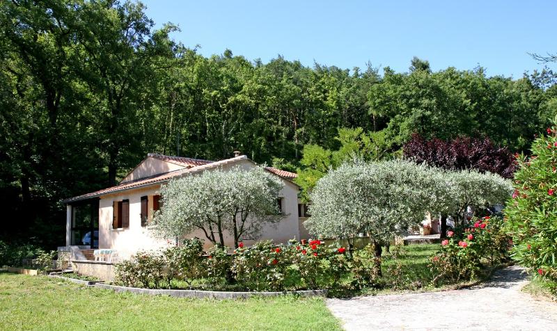 Three-Bedroom Cottage image 2