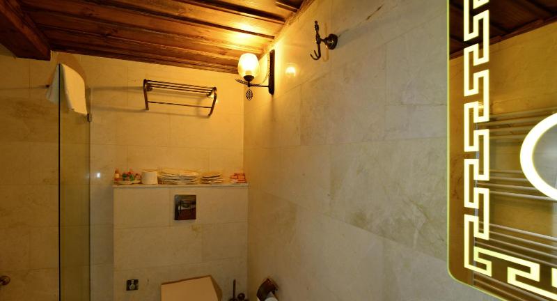 Superior Family Room image 1