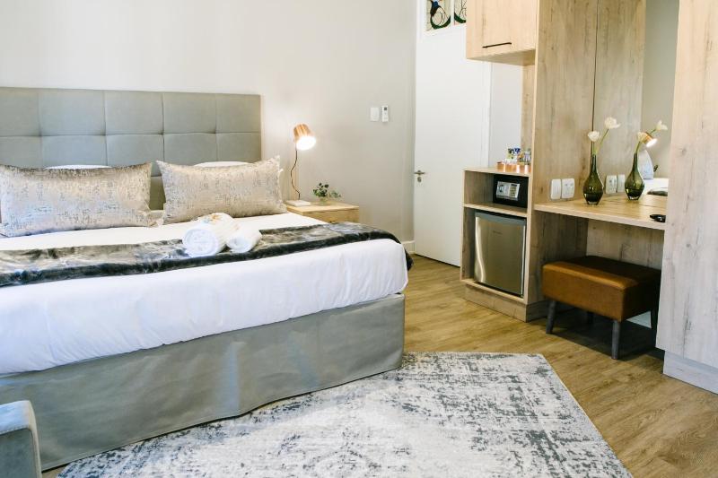 30 on Whites Guesthouse - image 5