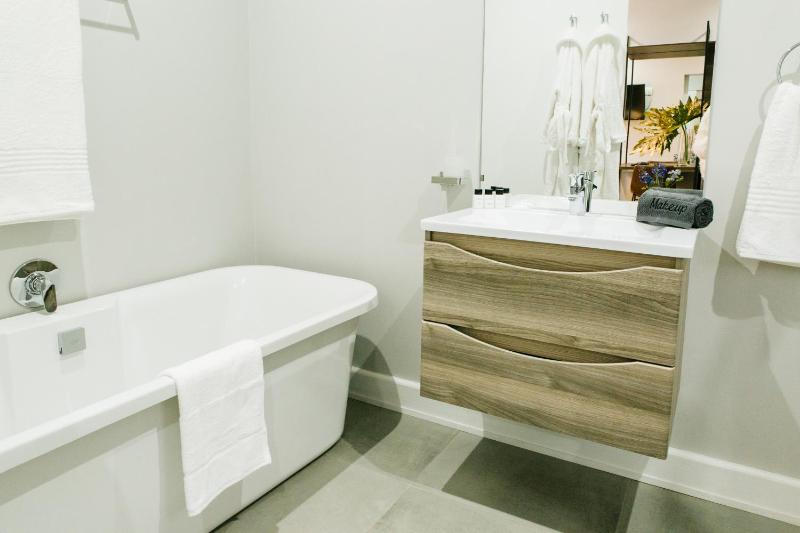 30 on Whites Guesthouse - image 3