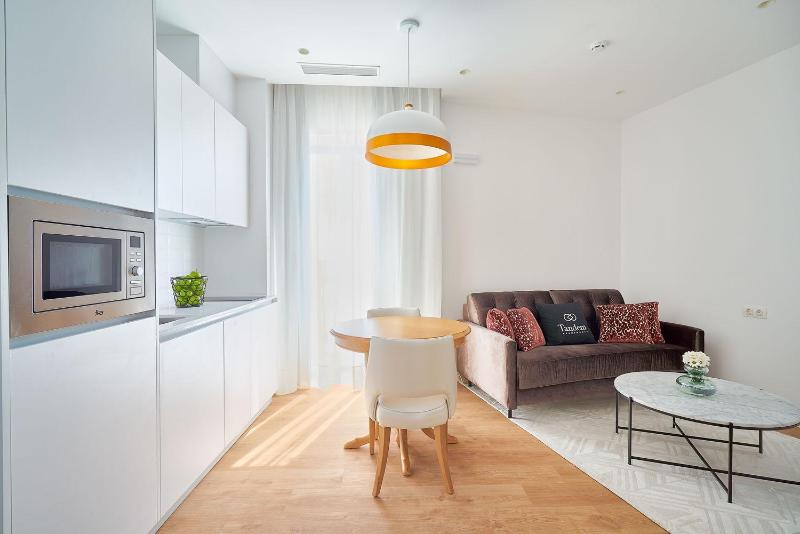 Apartment with Terrace image 4