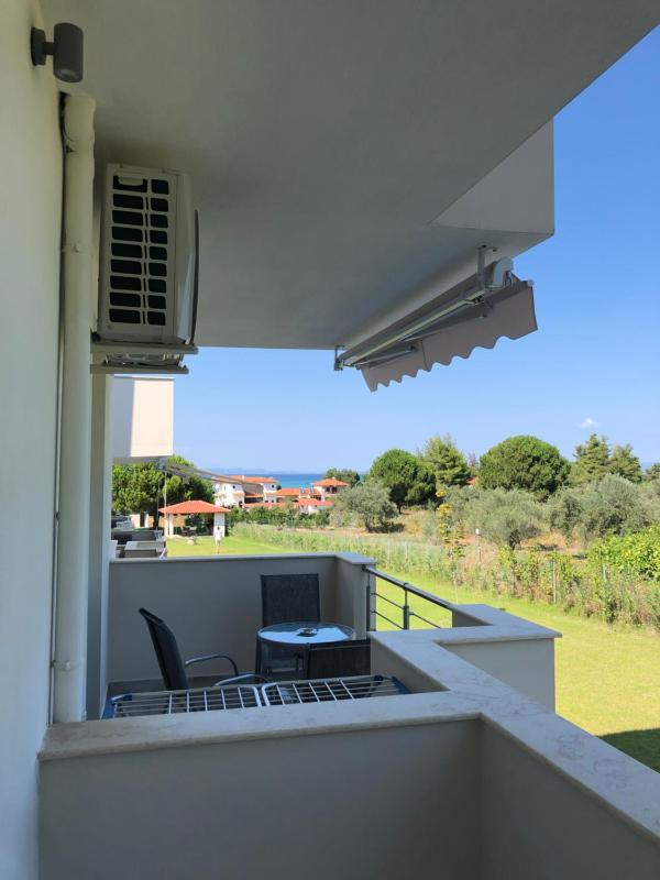 Double Room with Balcony and Sea View image 2