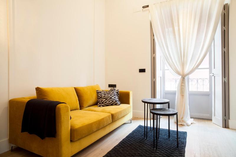 Superior Two bedroom Apartment with Terrace image 4