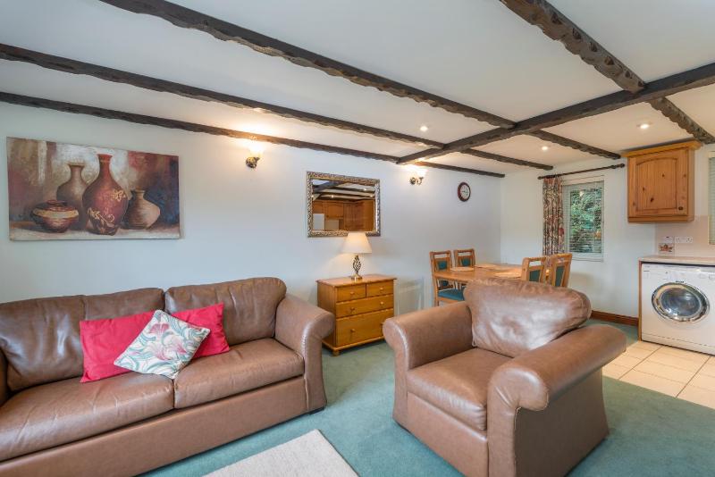 1 Bedroom Valley View Cottage image 2