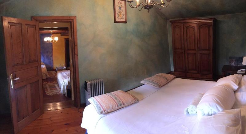 Quadruple Room image 1