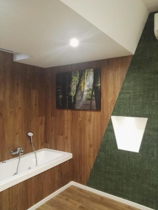 Double or Twin Room image 3