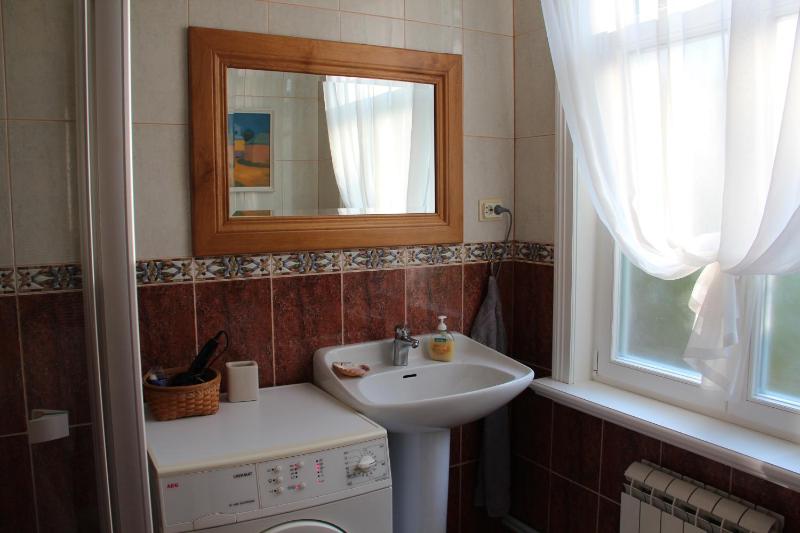Three-Bedroom Villa image 4