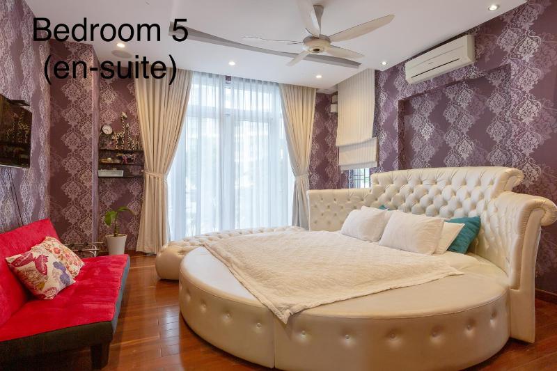 POOL VILLA*5 BEDs 6 BATHs *BBQ *KARAOKE *14pax*D.2 - image 15