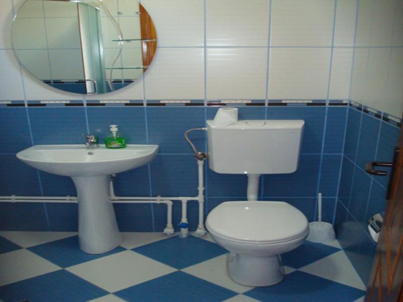 Deluxe Bungalow with Garden View image 3