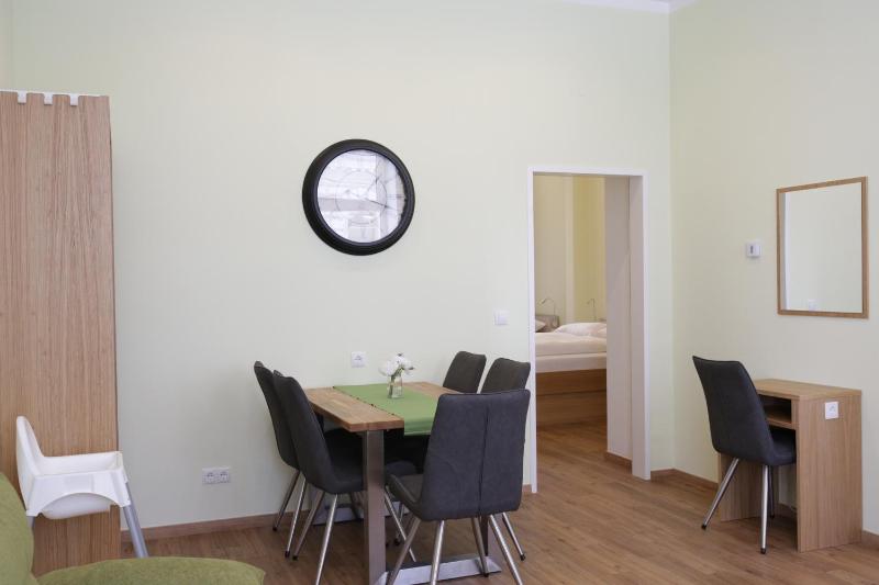 Vienna Gold Apartments - contactless check in - image 13
