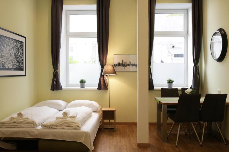 Vienna Gold Apartments - contactless check in - image 15