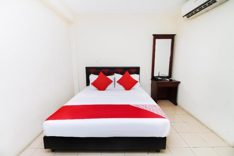 Basic Triple Room image 3