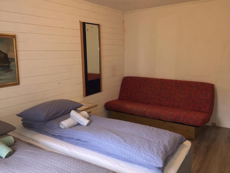 Double Room with Extra Bed image 3