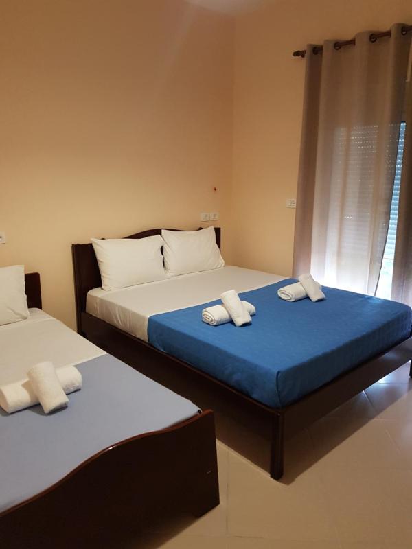 Triple Room with Garden View image 4