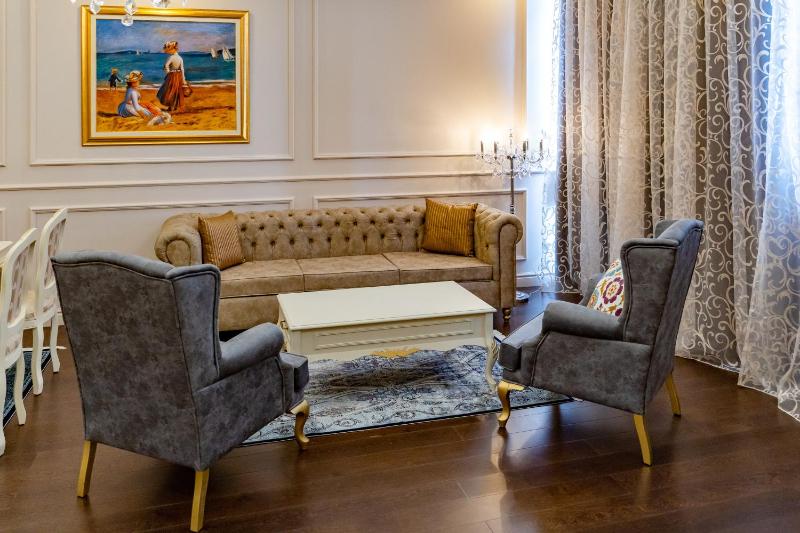 Executive One-Bedroom Suite with Balcony and Sea View - Free SPA Access image 3
