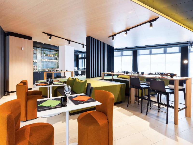 Novotel Tours Centre Gare - image 23