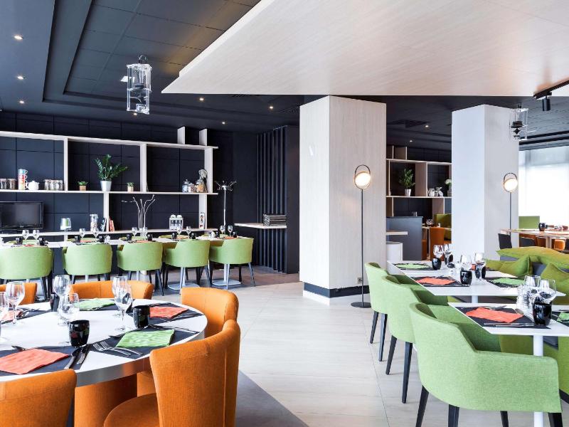 Novotel Tours Centre Gare - image 31