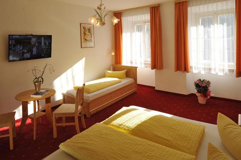 Triple Room image 2