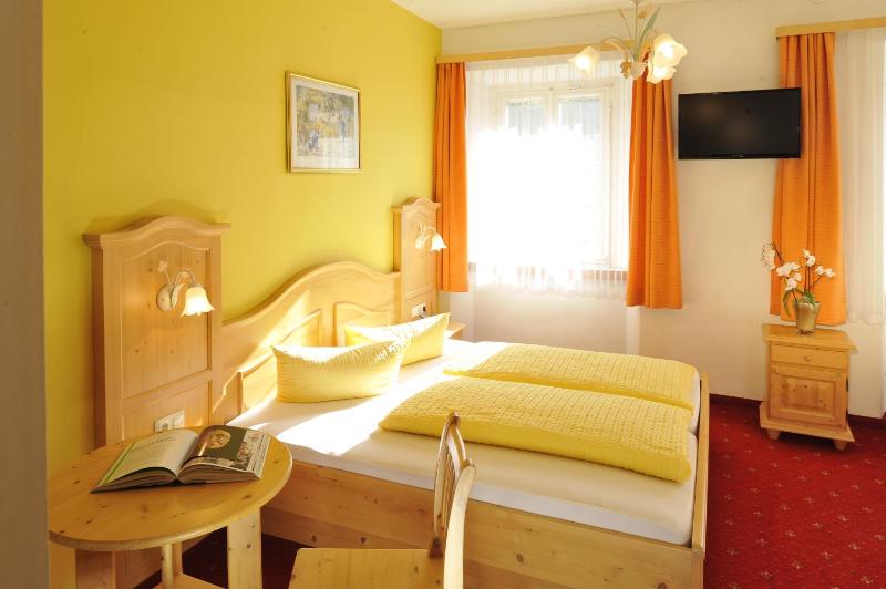 Double Room image 2