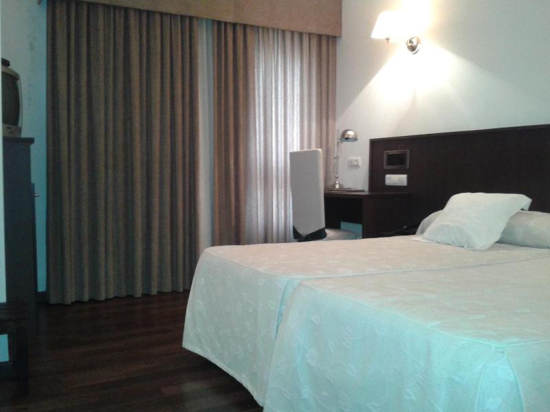 Single Room image 3