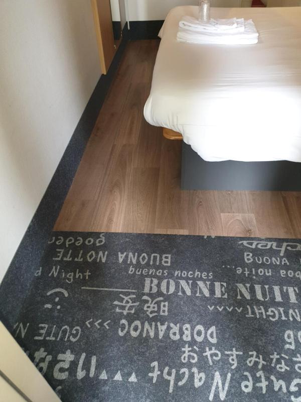 Double Room image 2